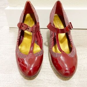 Circa Joan and David Red Mary Jane Size 7 1/2 Women’s  Heels